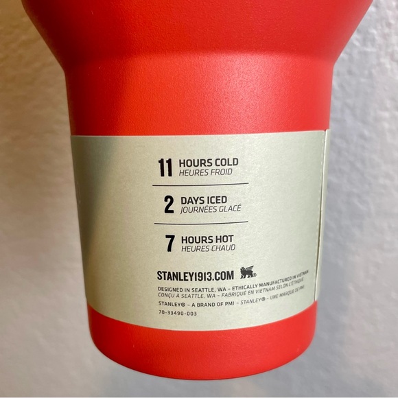 NWT Stanley Quencher H2.0 FlowState 40oz Tumbler Handle - Hot Coral - Picture 9 of 11